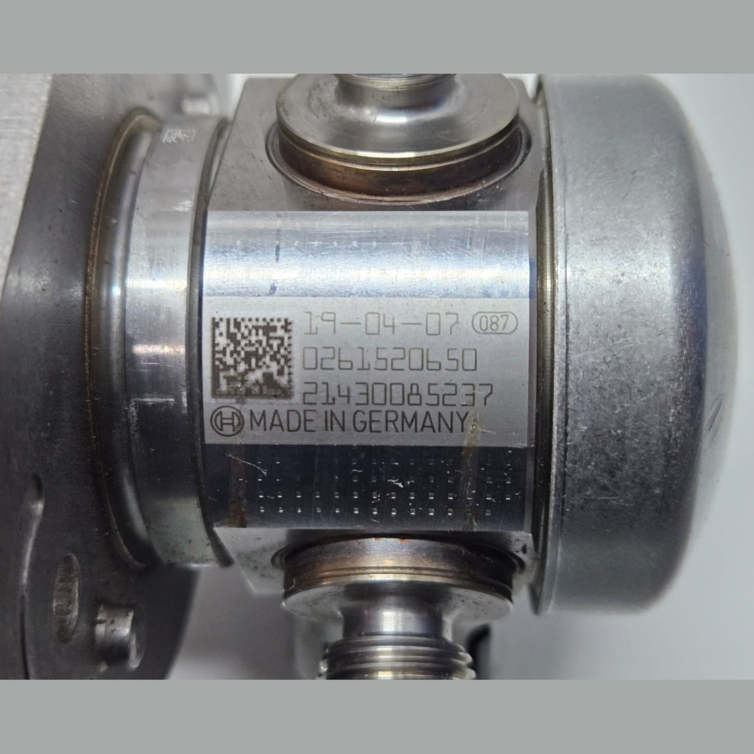 2018 BMW 640 X5 M and X6 G14 N63 High Pressure Fuel Pump 8648176 OEM
