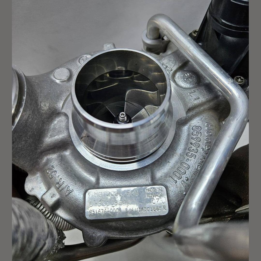 2018 BMW 530i G Series B48 Turbocharger 8631904 OEM