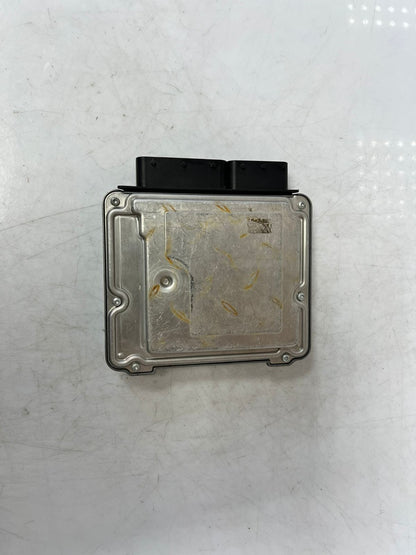 2015 BMW  F10 520d F20 120d F30 320D Engine Control Unit ECU DDE 8578995 OEM