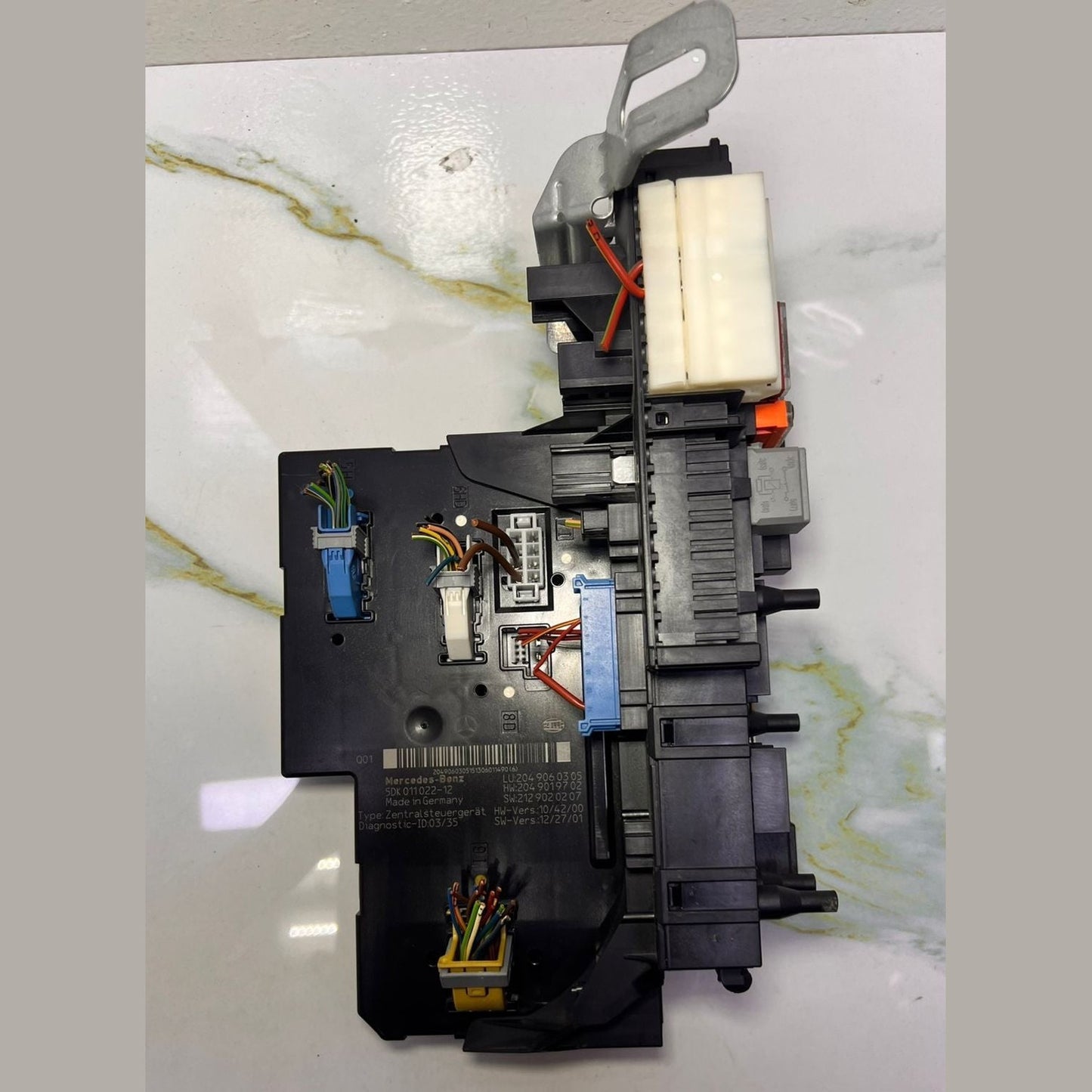 2010-2014 Mercedes-Benz C250 Rear Sam Control Unit Fuse Box 204 9060305 W204 C-C