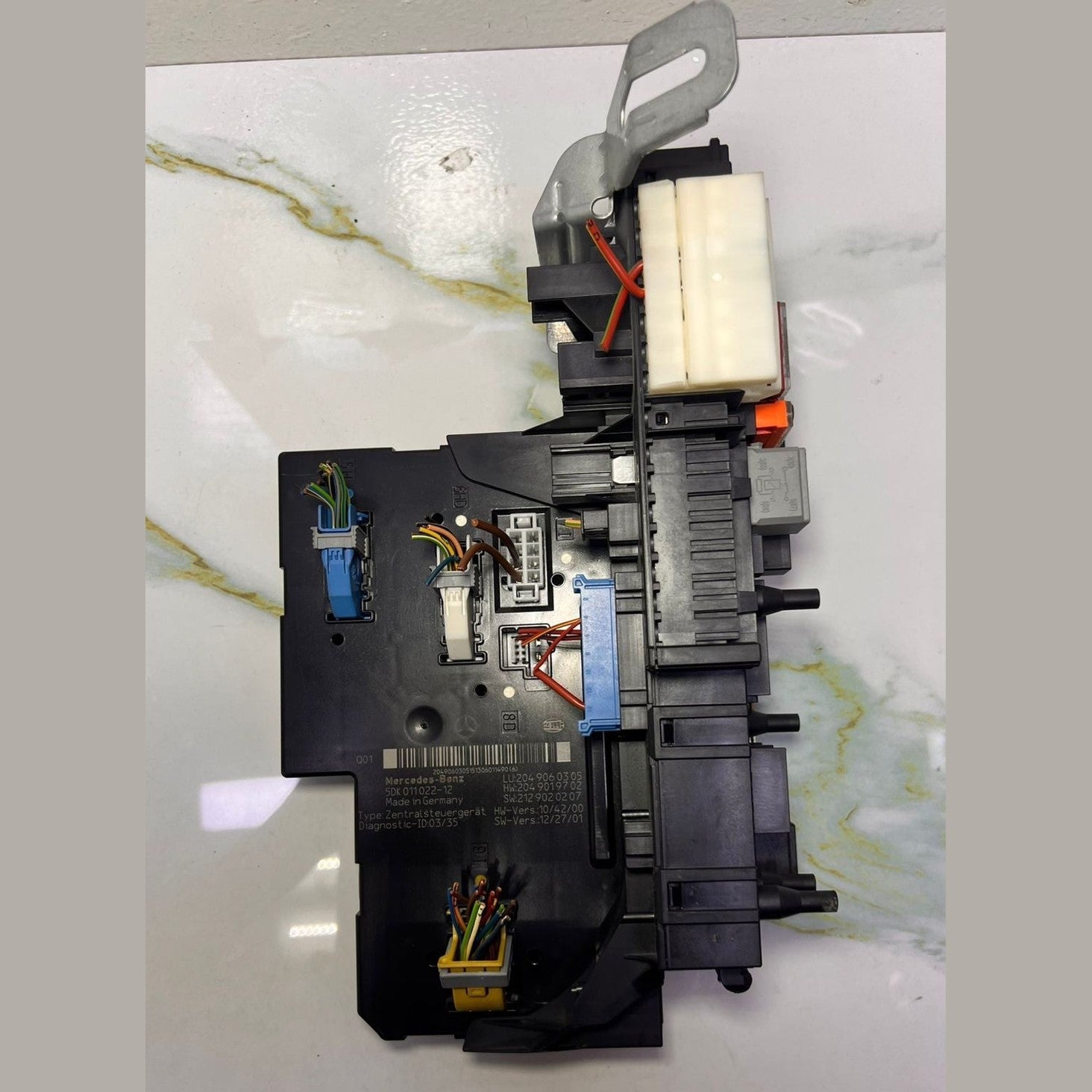 2010-2014 Mercedes-Benz C250 Rear Sam Control Unit Fuse Box 204 9060305 W204 C-C