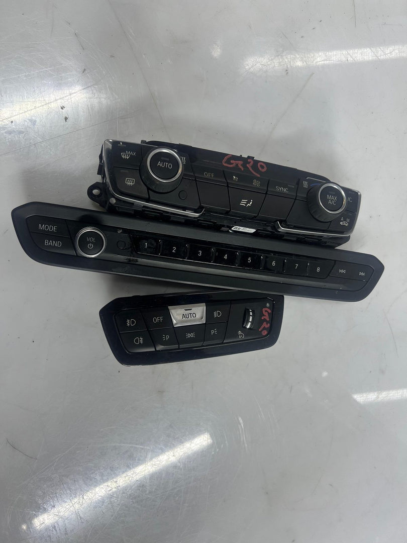 2019-2021 BMW 330i Operating Unit Audio 9371459, 7949454 M340 G20 