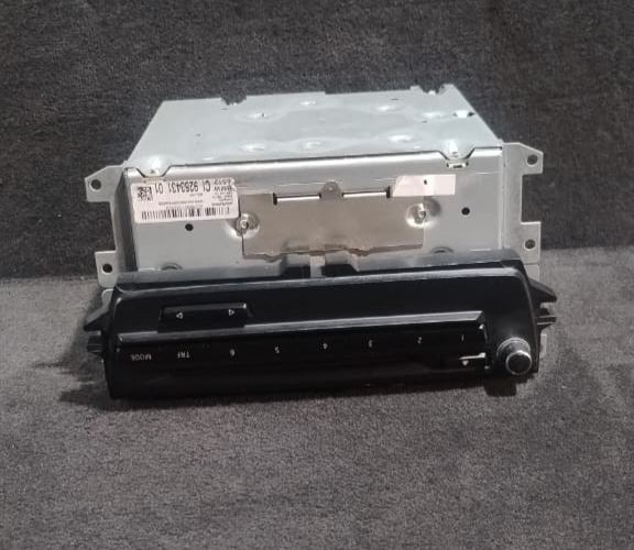 BMW E82 E88 E90 E91 E92 E93 CIC NAVIGATION HEAD UNIT ECU P/N 9283431