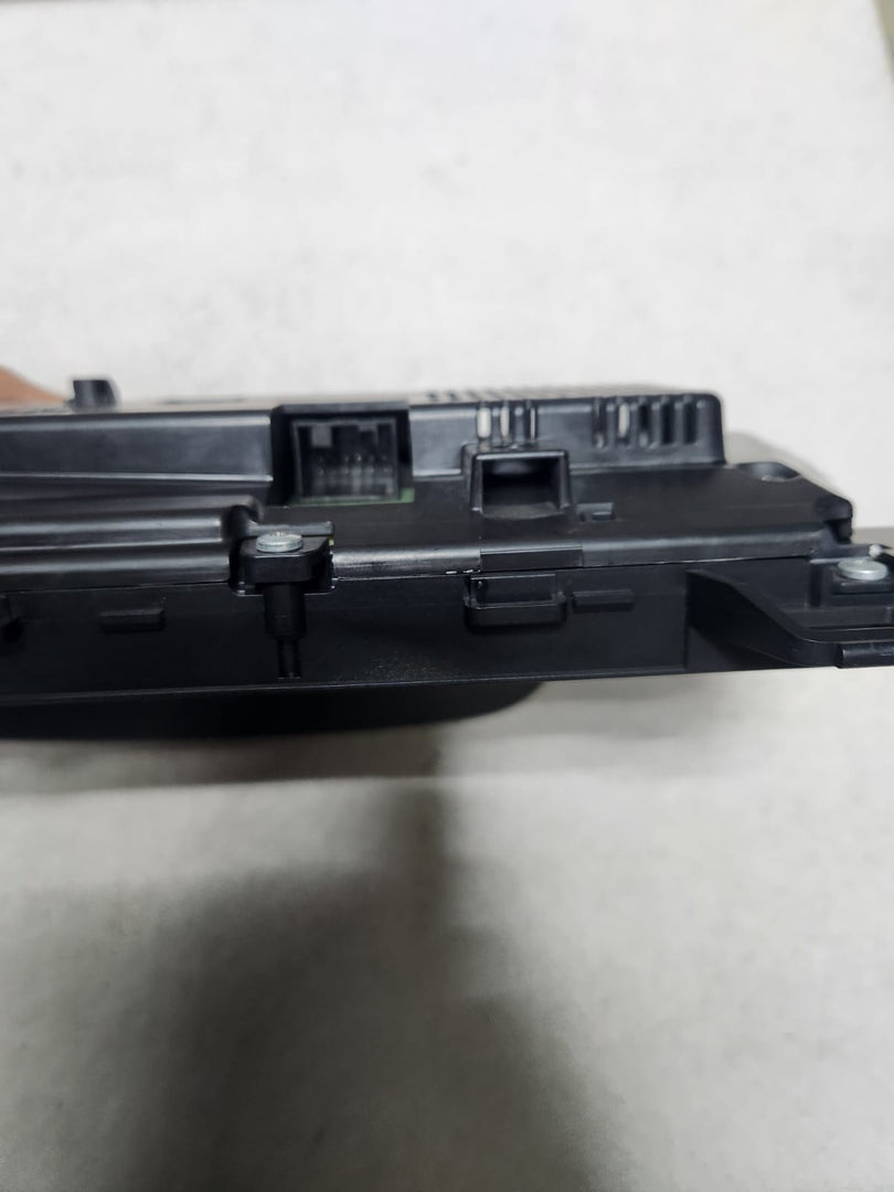 2019-2024 BMW 118i Instrument Cluster Speedometer 8709816 1 and 2Series F40 