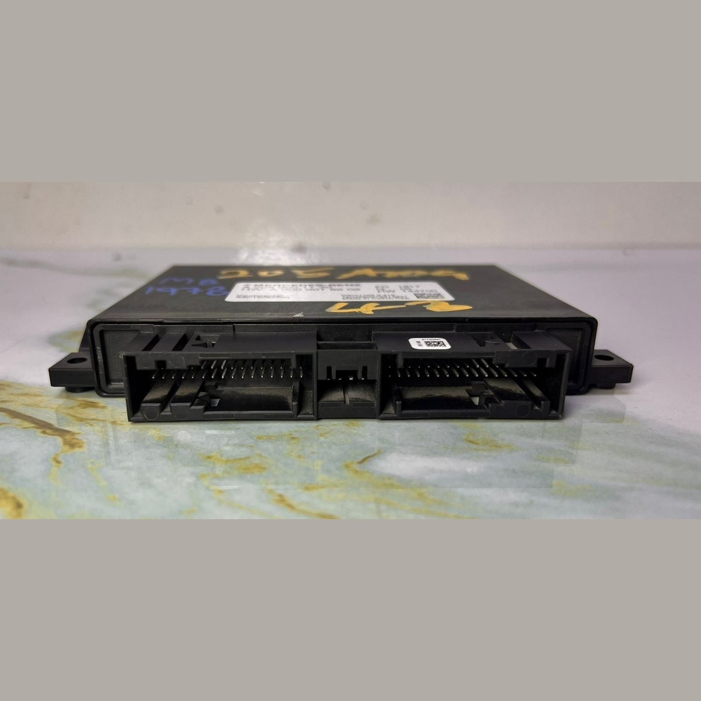 Mercedes-Benz Transmission Control Unit A 205 9001136 W205 C-Class