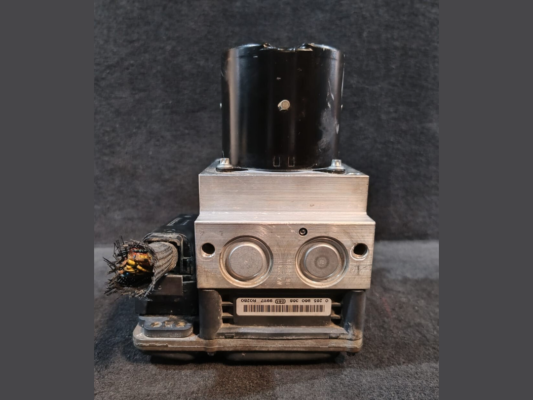 BMW F01 F02 DSC ANTI LOCK BREAKING SYSTEM Hydraulic  Pump Unit Module - 6795069