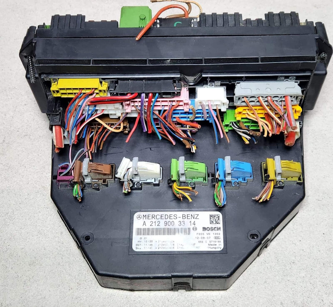 Mercedes-Benz Sam Control Module Front/Rear A2129003314 W204 C-Class 