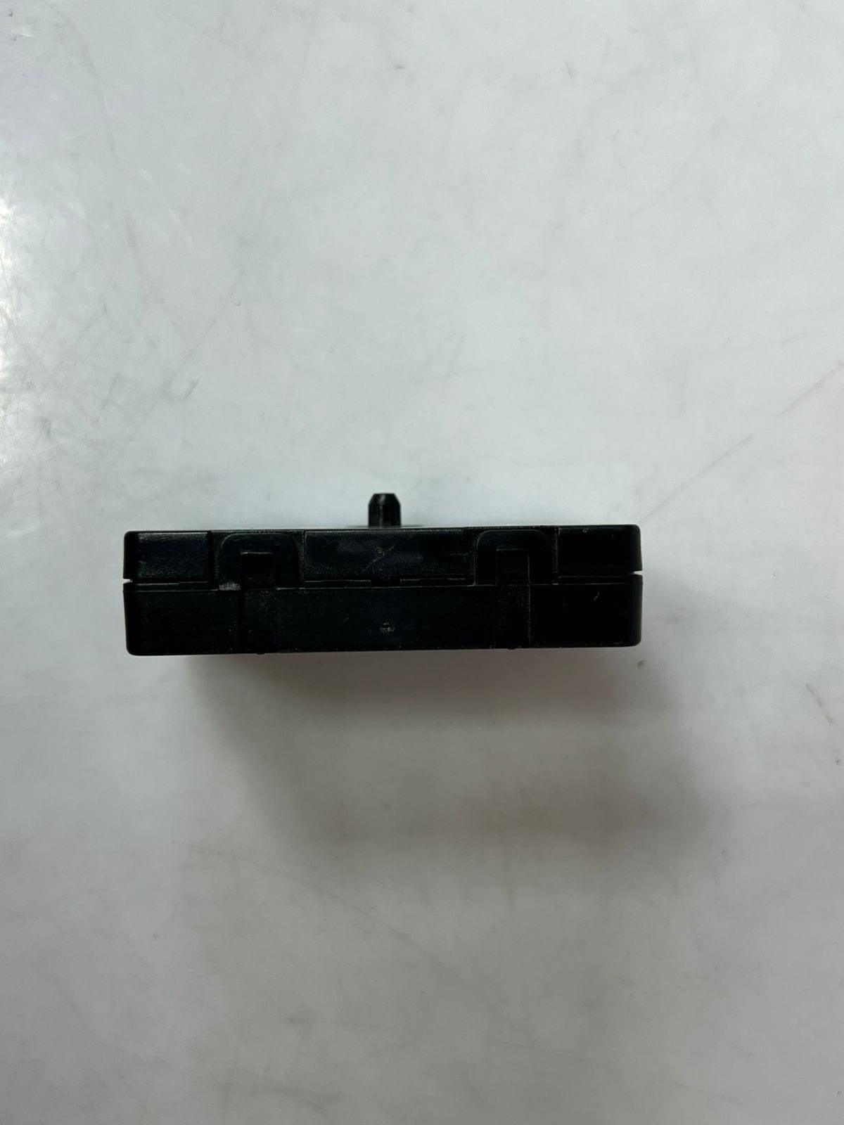 2011-2017 BMW X3 F25 Antenna Amplifier 9202996 OEM