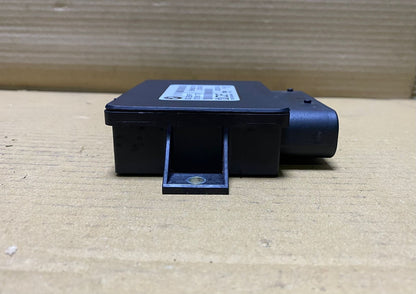 2010-2017 BMW X3 Electric Parking Brake Control Module 6862808 F10, F11, F12, F1