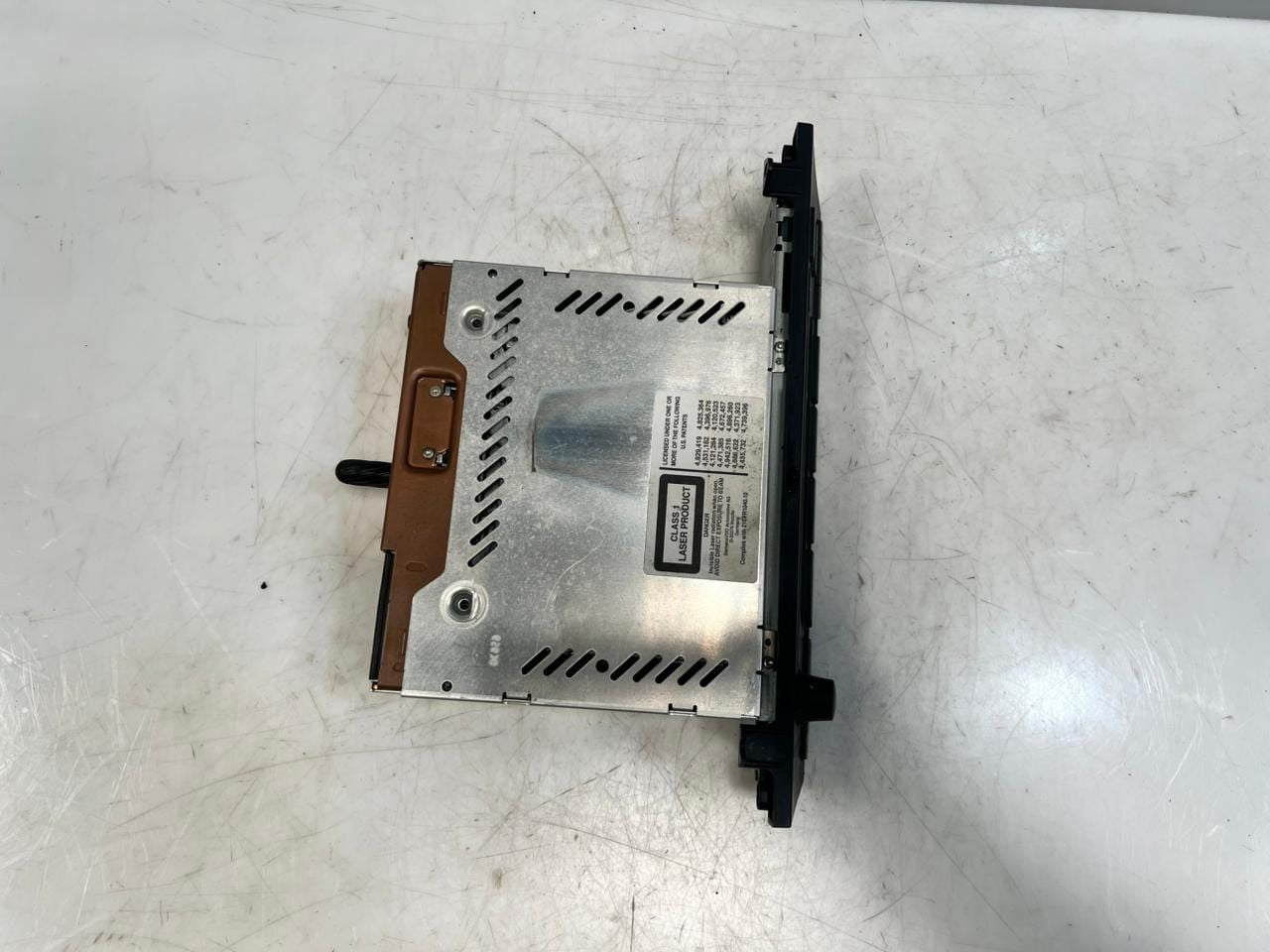 2004-2010 BMW X3 E86 E83, Z4 E85 AM/FM Radio Head Unit Cd Player 9138430 OEM