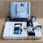 Load image into Gallery viewer, BMW F20 F30 F32 120dX 320dX 420dX 184HP N47N ENGINE CONTROL UNIT SET+KEY 8582155