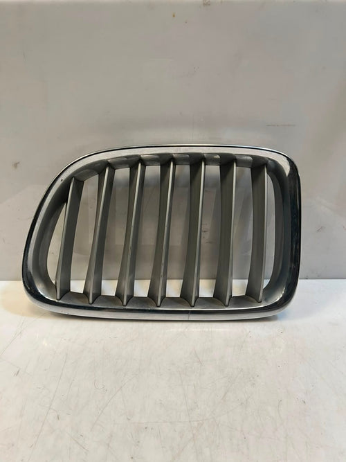 2010-2015 BMW X1 E84 Front Kidney Grille 2993307 OEM