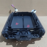 قم بتحميل الصورة إلى عارض الصور، BMW G11 G12 STORAGE COMPARTMENT COVER P/N B314963