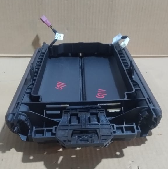BMW G11 G12 STORAGE COMPARTMENT COVER P/N B314963
