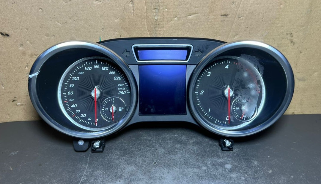 13-16 Mercedes-Benz W166 GLE Instrument Cluster Speedometer A166 9000919 OEM