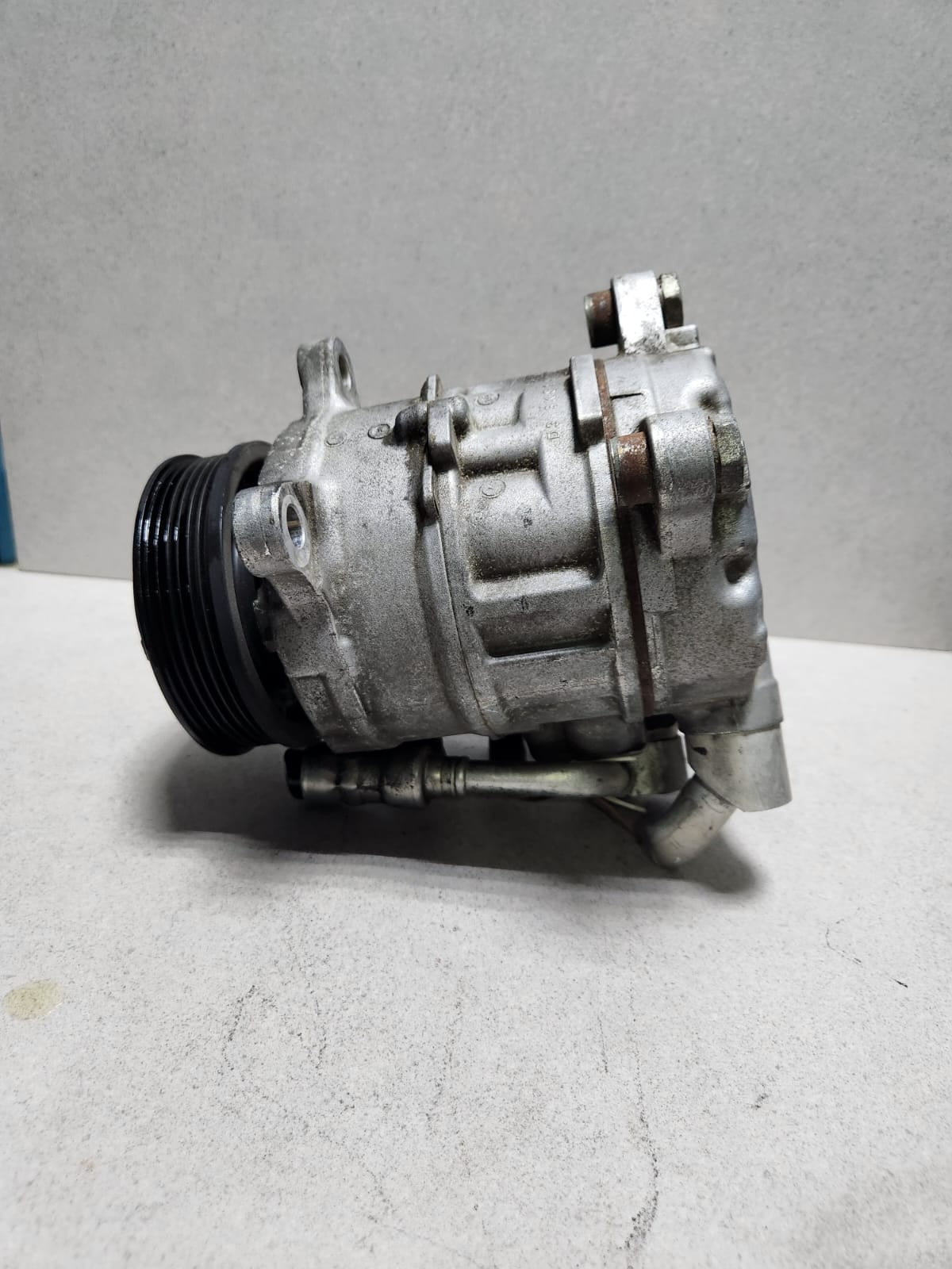 2015-2018 BMW X3 Air Conditioning Compressor 9216467 X3 F25