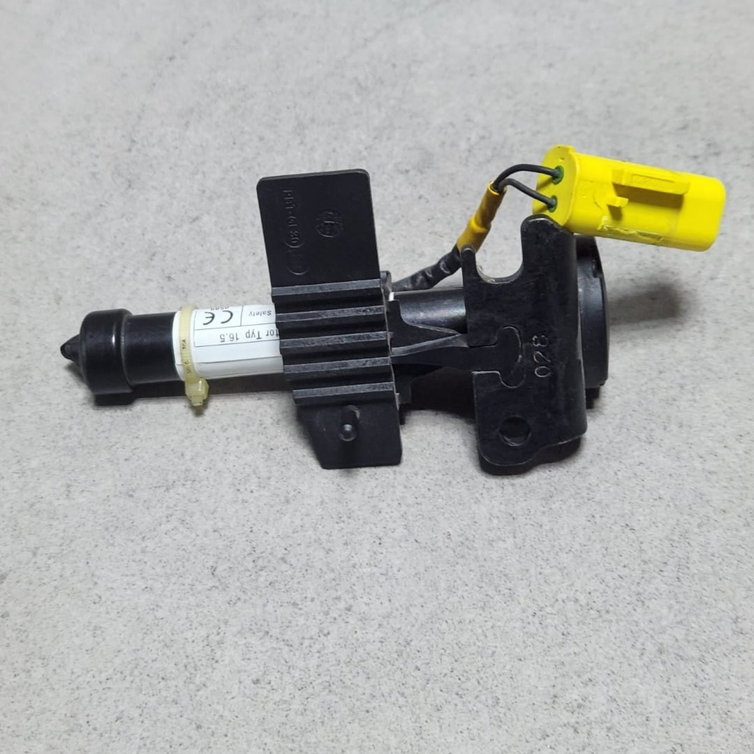 BMW Hood Bonnet Actuator Pedestrian Protection Right Electronic 7435798