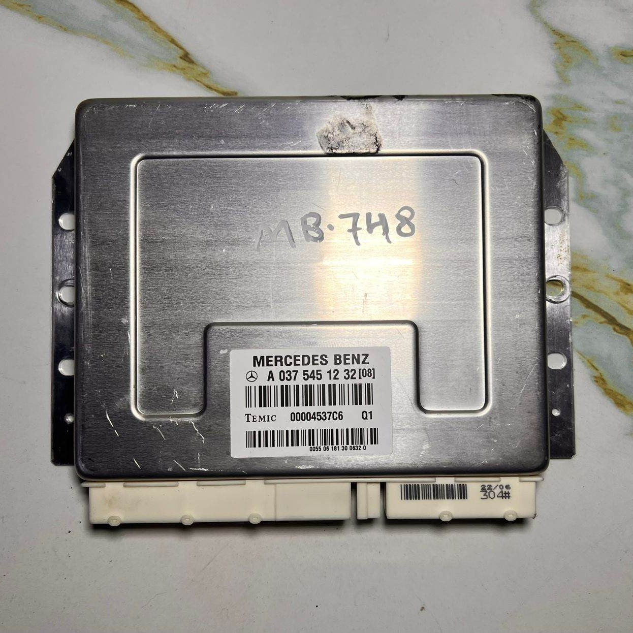 2007 Mercedes-Benz E350 Control Unit A 037 545 12 32