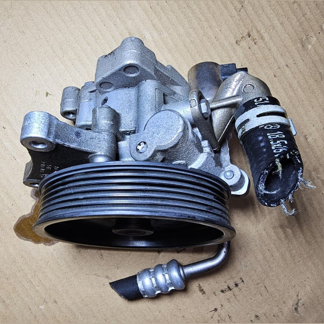 Mercedes W204,W212 E-Class C-Class M271 Power Steering Pump  A006 4466801