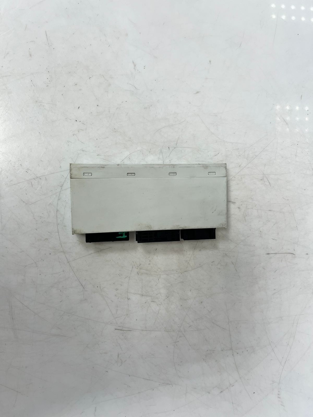 2003-2006 BMW 325i E46 3 Series 330CI Body Control Module 6932371 OEM