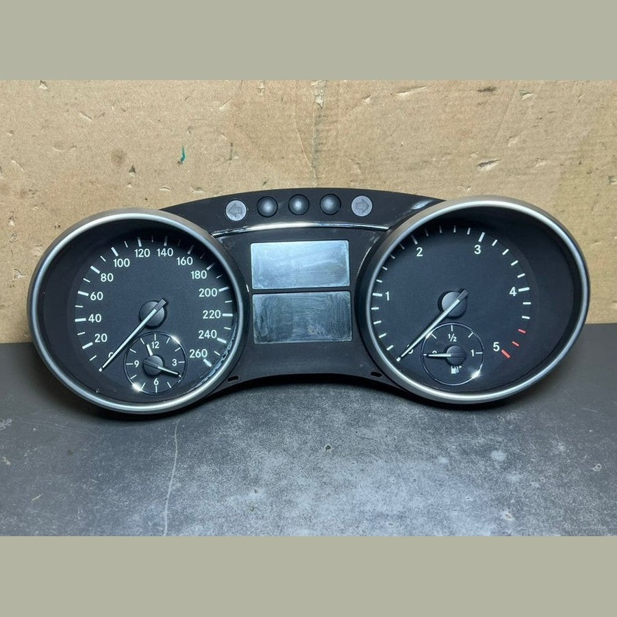 07-13 Mercedes-Benz W164 GL ML Instrument Cluster Speedometer A164 5403347 OEM