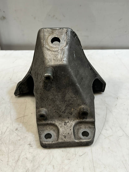 BMW 5 Series F10 F11 525d xDrive Engine Mounting Bracket Right Aluminium 6793004