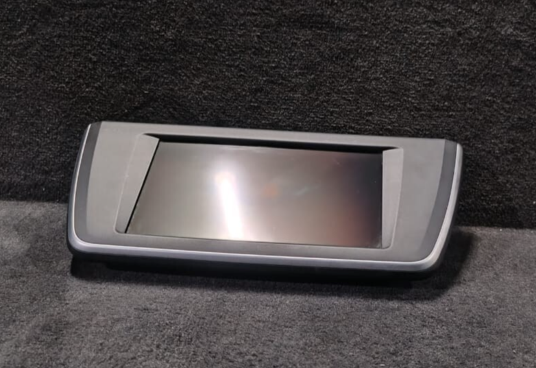 BMW X1 F48 INFORMATION GPS DASH DISPLAY 6.5 SCREEN OEM-  9322123