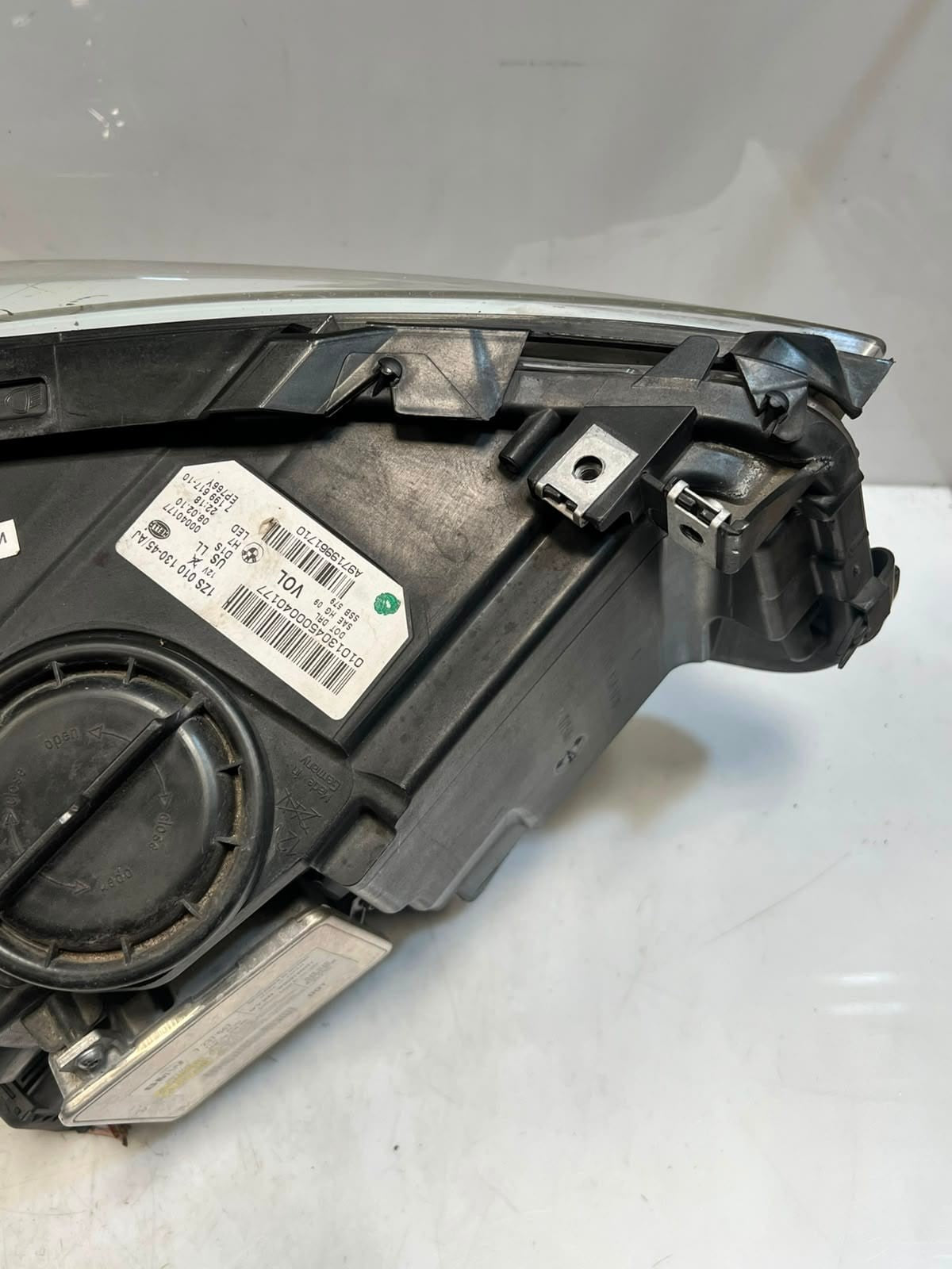 2010-2017 BMW 5 Series F07 535i GT 550i GT Xenon Headlight LEFT US 7199617