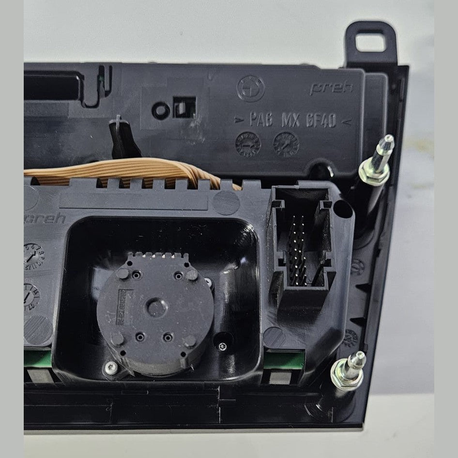 OEM BMW 7 F01 F02 F03 F04 Climate control and Radio Panel 9224749