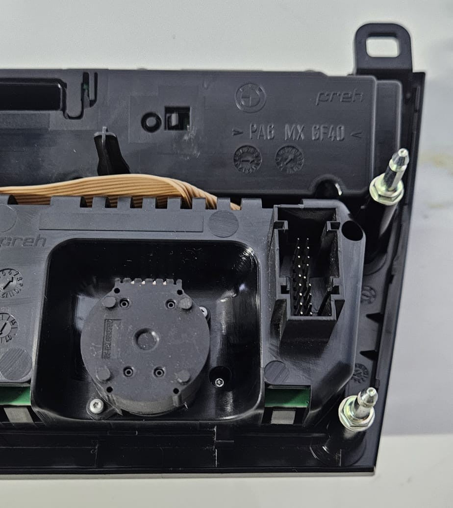 OEM BMW 7 F01 F02 F03 F04 Climate control and Radio Panel 9224749