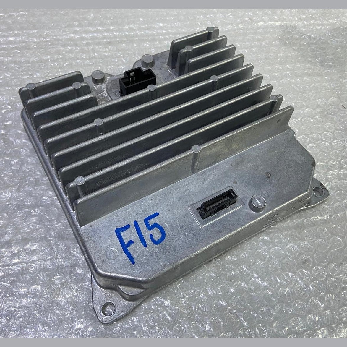 OEM BMW F15 X5 VOLTAGE CONVERTER CONTROL MODULE 9329336