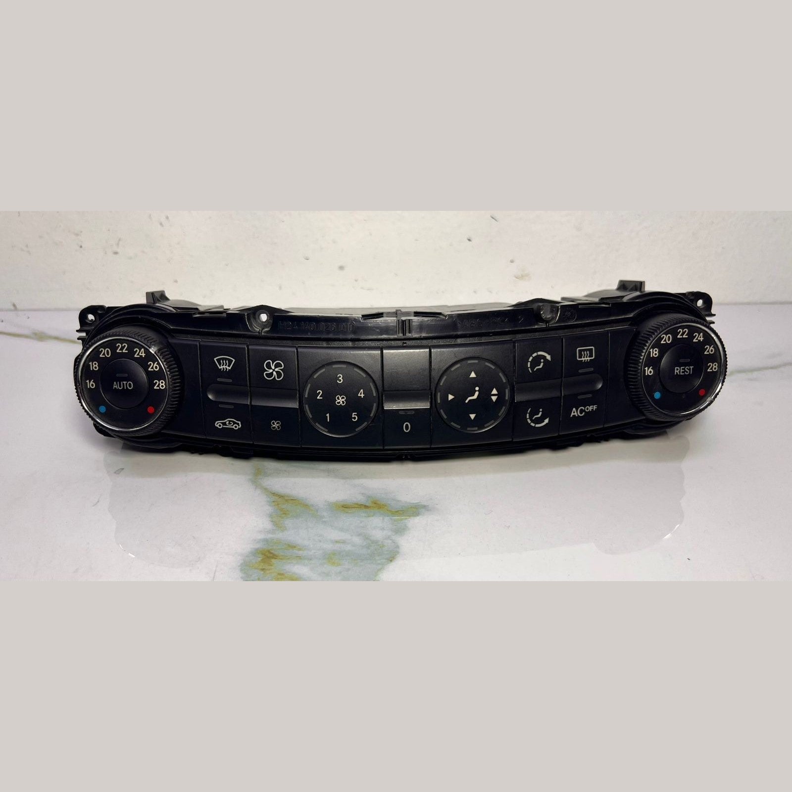 Mercedes-Benz Heater Control Panel 211 830 0190 E-Class W211 