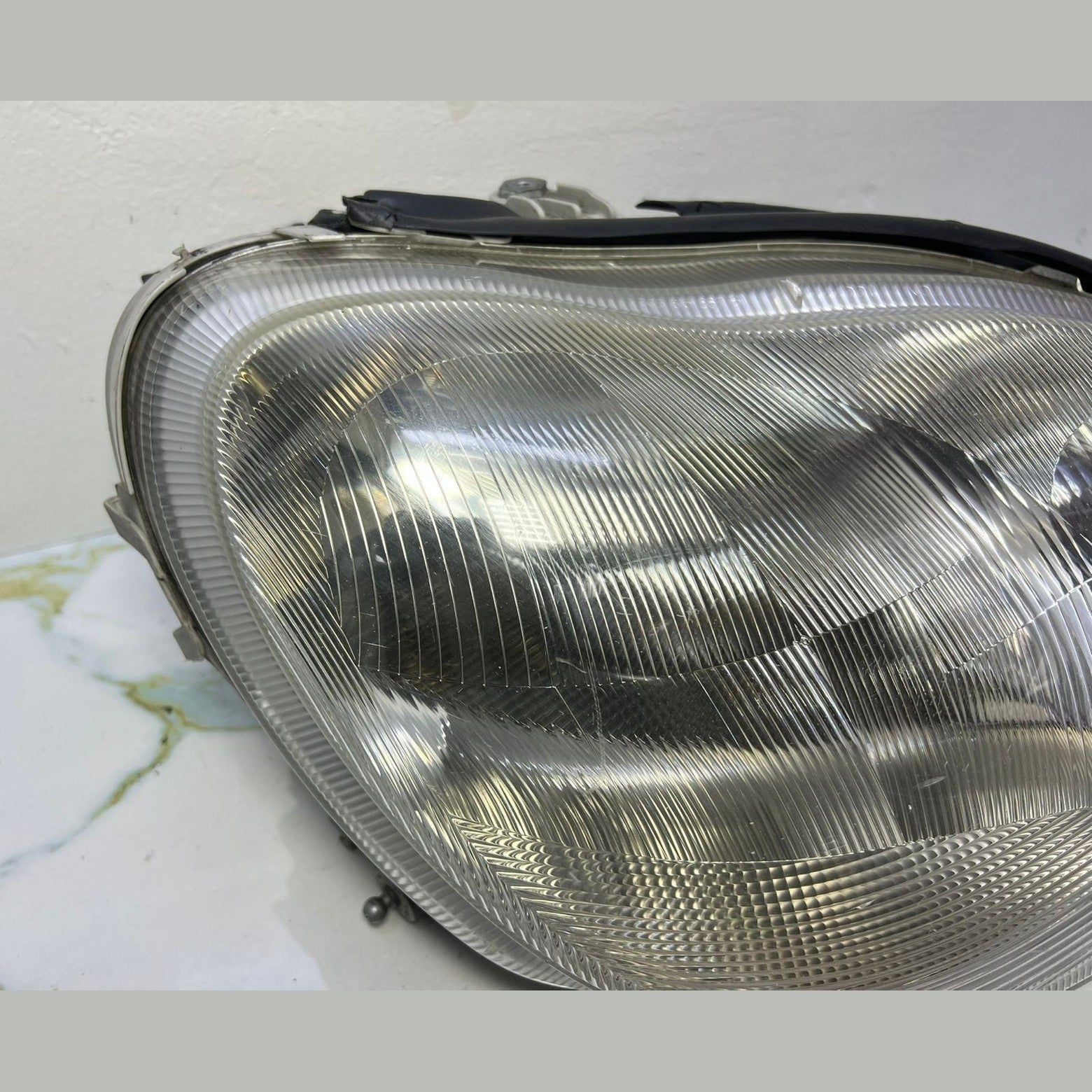 2000-02 Mercedes W220 S-Class Front Right Side Head light Headlamp A220 8200661