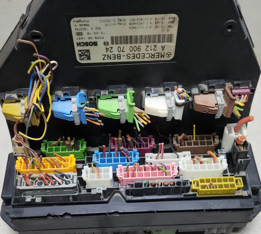 2010-2014 Mercedes CLS550 Sam Module Relay Fuse Box A2129007024 W218 CLS-Class  