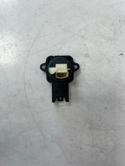 2008-2013 BMW 128i X1 X3 X5 Z4 E60 E61 E70 E90 E92 Mass Air Flow Sensor 7551638 