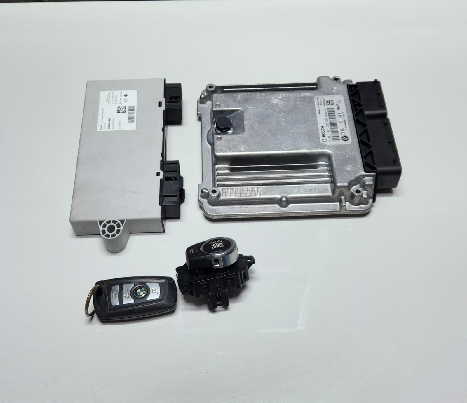 2010-2017 BMW X3 3.0d N57 Engine Control Unit 8511907 F10 F11 530d F25 OEM