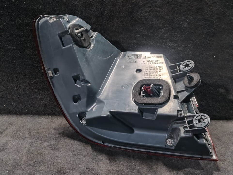 OEM BMW 7 G11 2017 LHD REAR TAIL RIGHT SIDE BACK LIGHT  20870203- 7342964