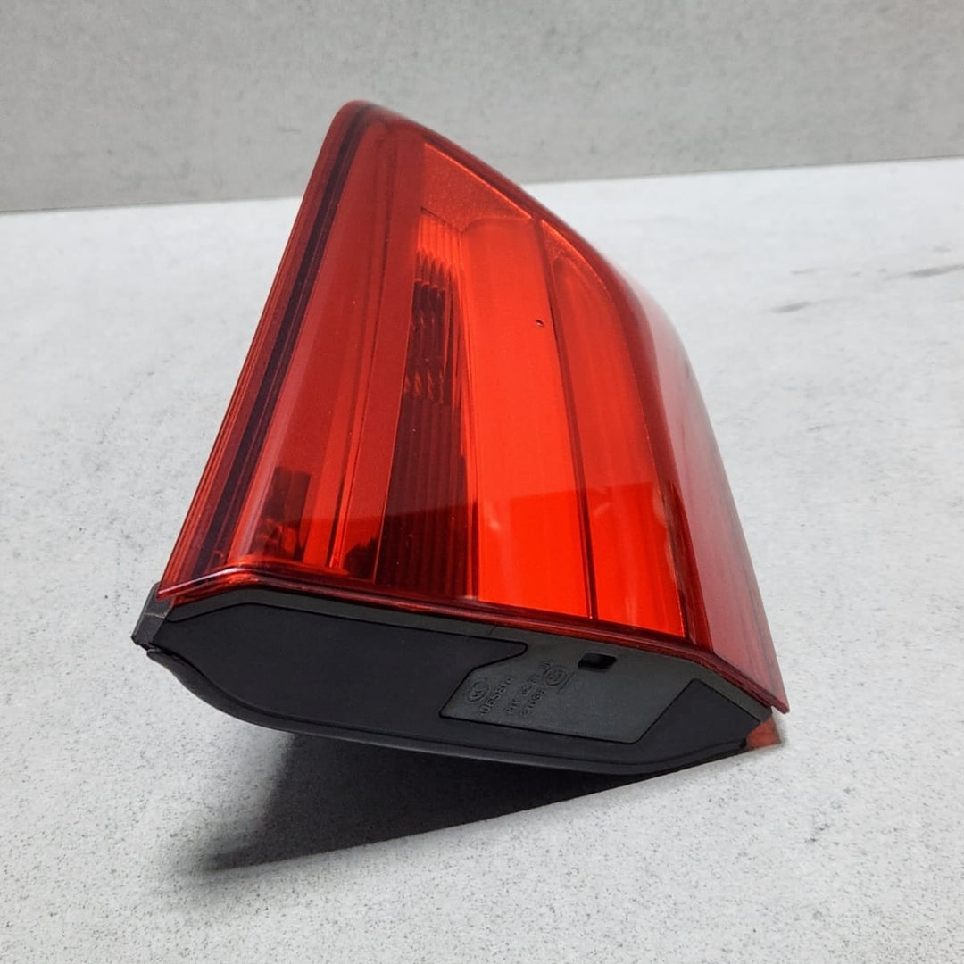 BMW Rear Tail Light Left 7359019 1 Series F20 F21 LCI