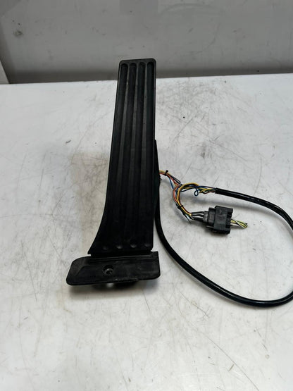 2007-2011 BMW 3 5 Series E90 E92 328i 335i F10 Accelerator Pedal 6789998 OEM