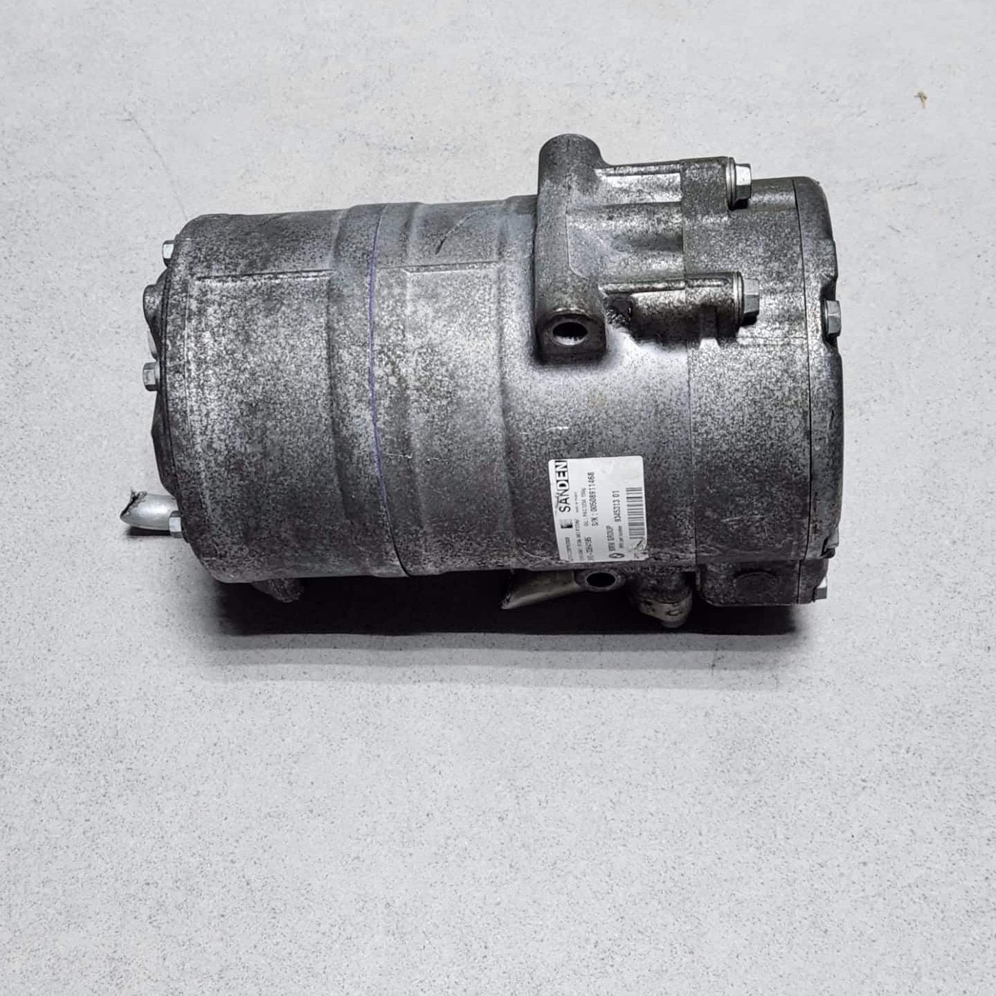 BMW Air Conditioning Compressor 9345313 F30 F10 F01 F02 F03 3 Series HYBRID