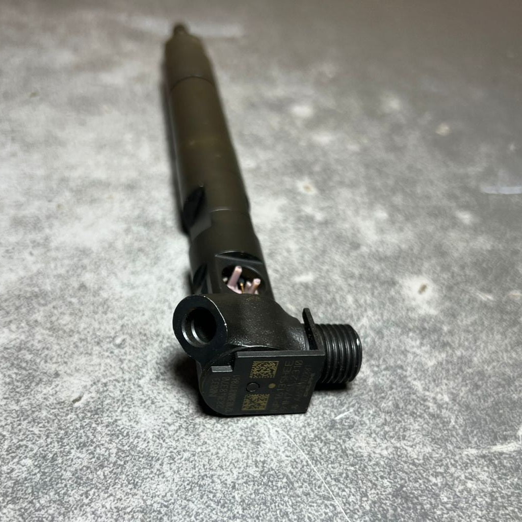 Genuine Mercedes W212 W164 Fuel Injector Sprinter OM651 A651 0702887 Oem Diesel