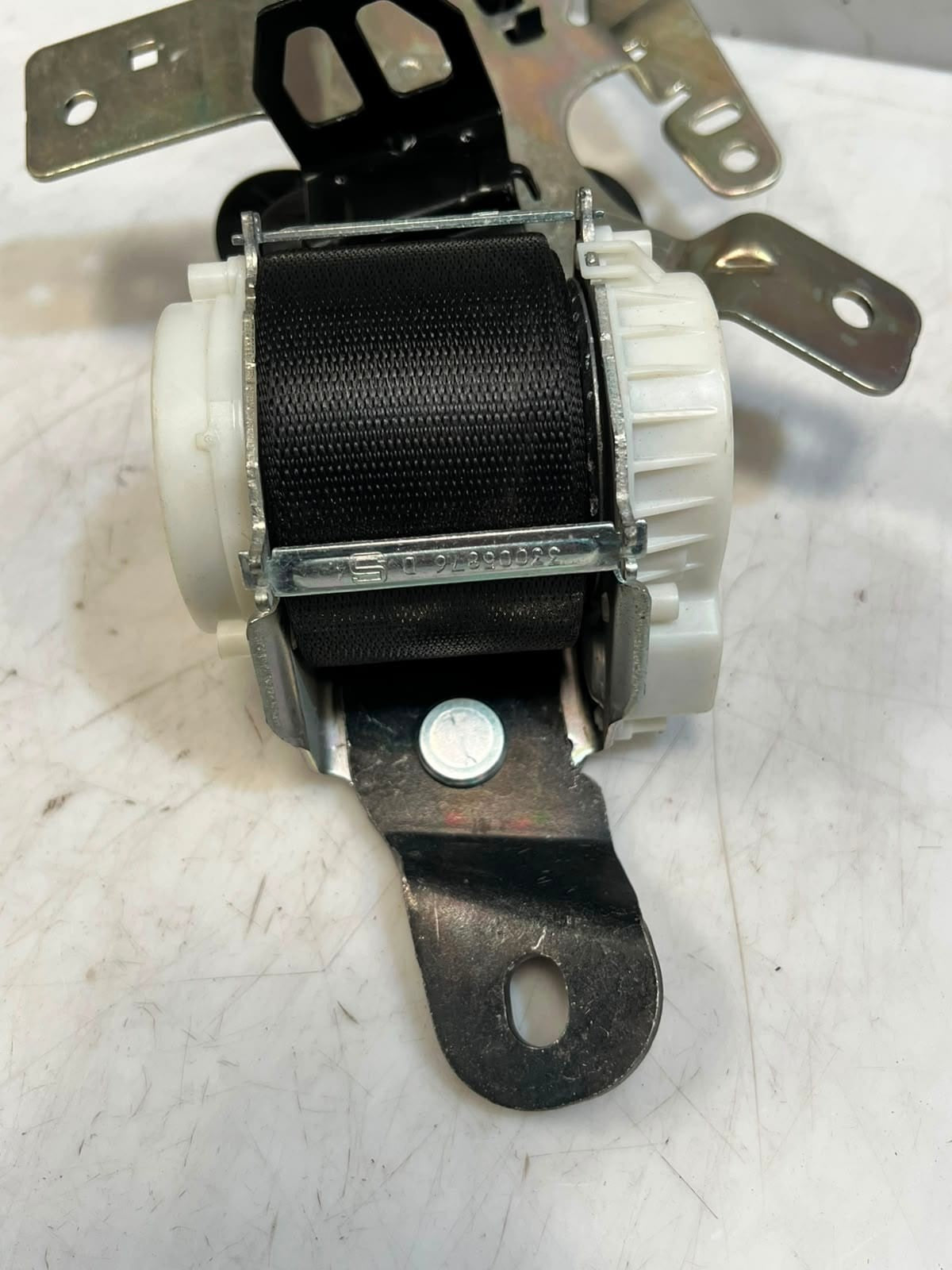 2015-2019 BMW X1 F48 and X1 E84 Rear Middle Seat Belt 34141670 OEM