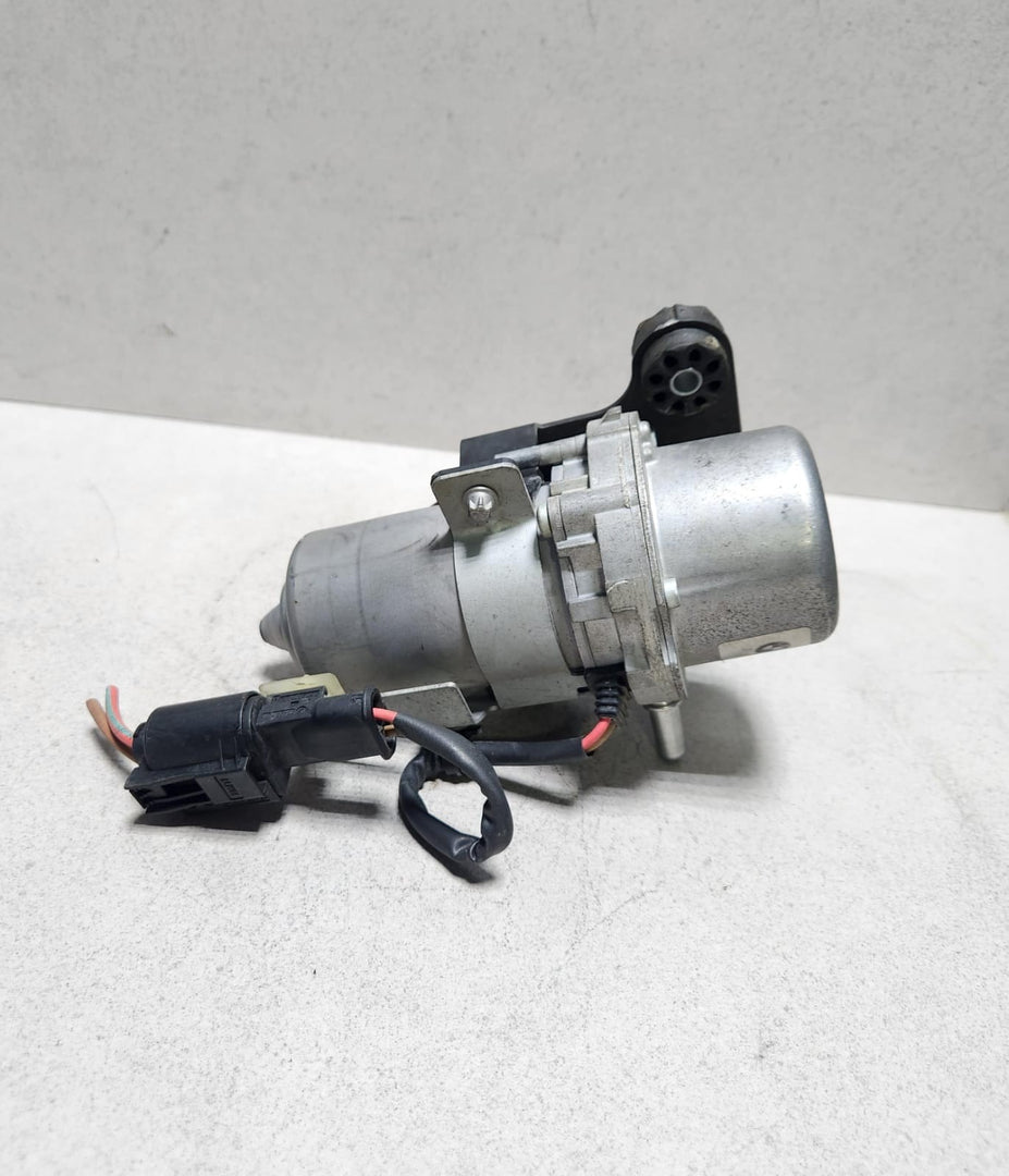 BMW Vacuum Pump 6797749 3 Series F30 5 Series F10 and 7 Series F01 F02 HYBRID