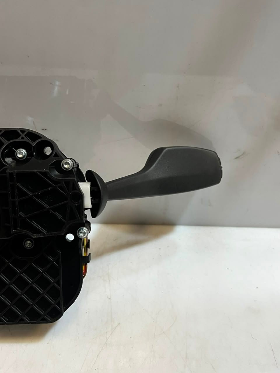 BMW 740i F01 F02 F03 F04 F07 F10 F11 Steering Column Combination Switch 9220836