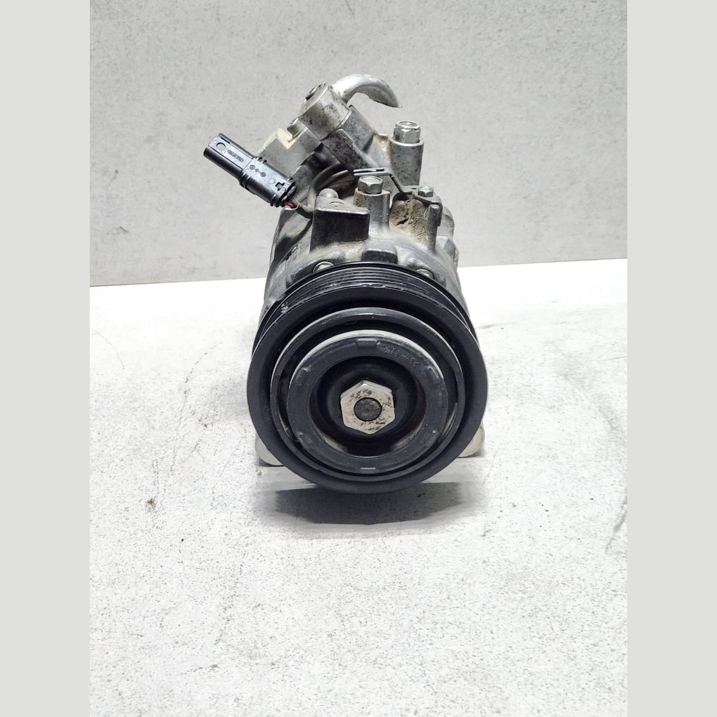 BMW Air Conditioning Compressor 9330831 3 Series F30 F30 F34 GT and 1 Series    