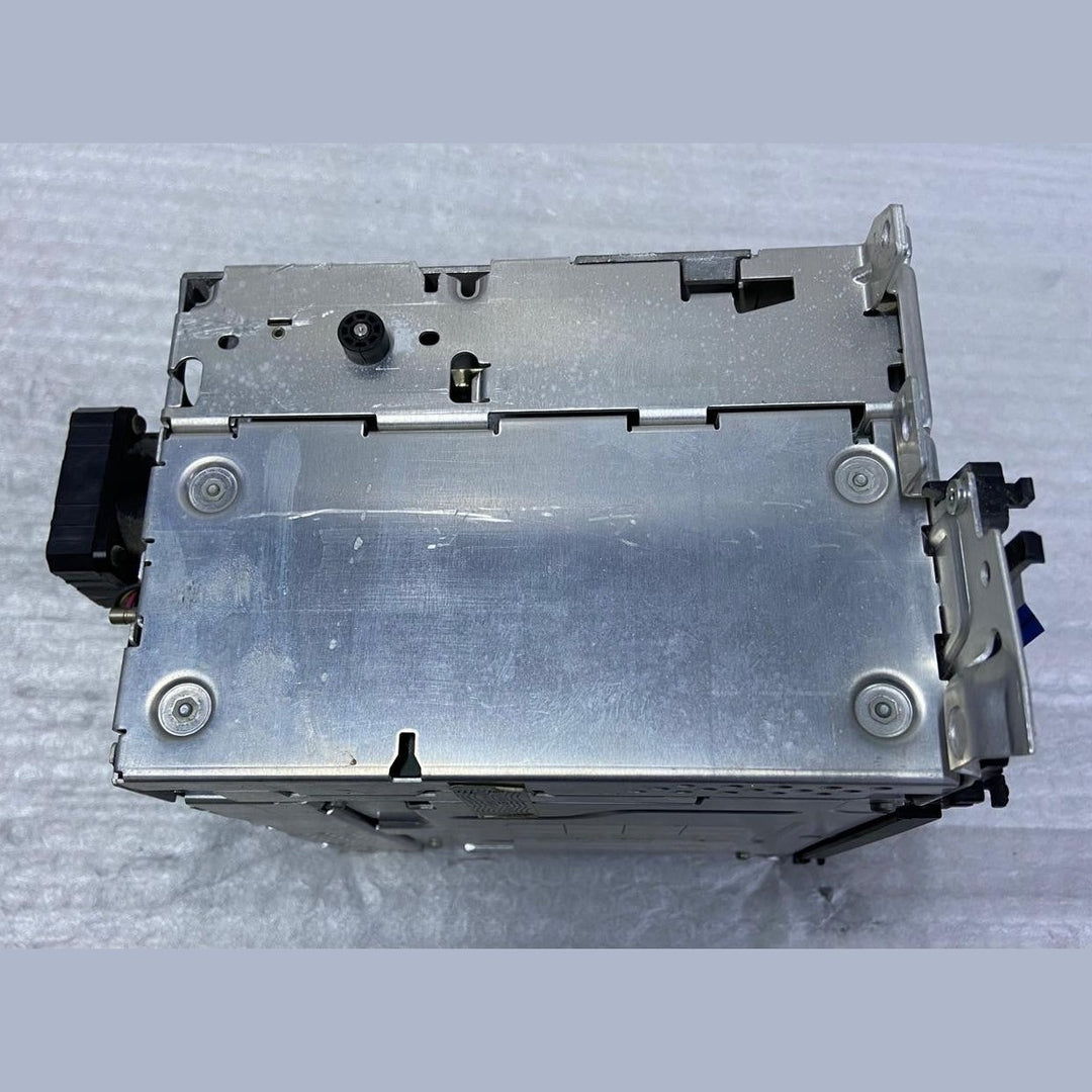 OEM BMW CD/MD Audio Deck Head Unit For 5 Series,525i, Model E60, E61 9147871