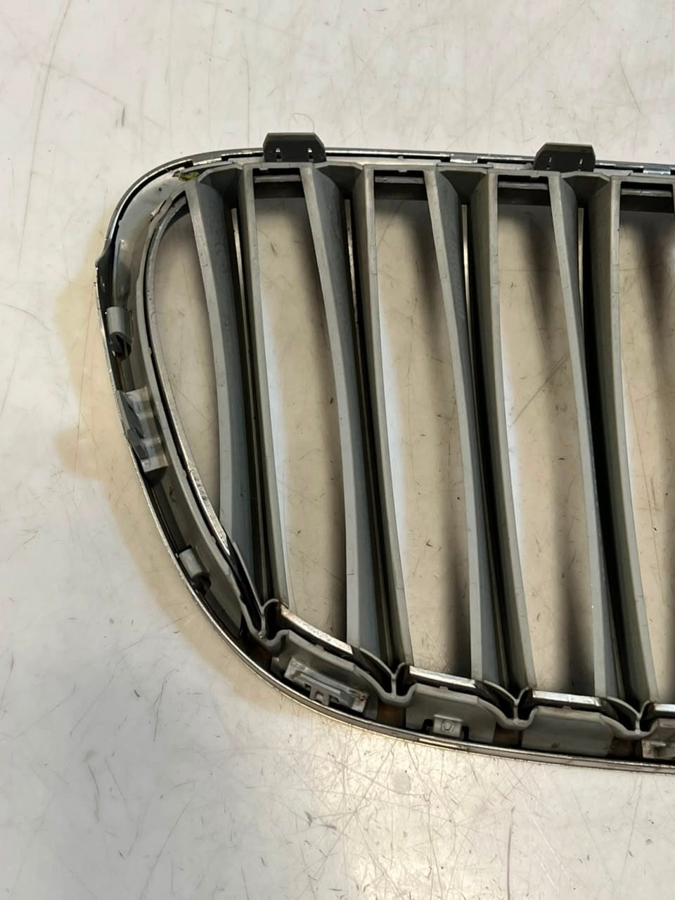 2010-2015 BMW X1 E84 Front Kidney Grille 2993307 OEM