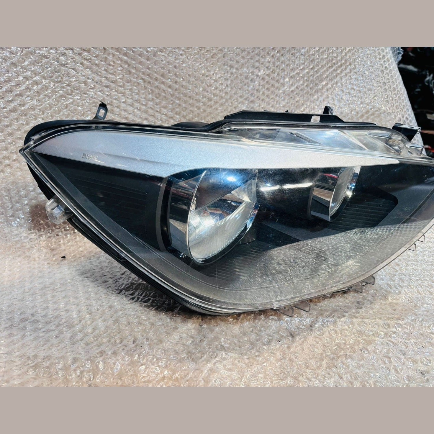 Bmw 1 series 116I F20 2010 TO 2013 Headlight RHS NONE XENON 7229686
