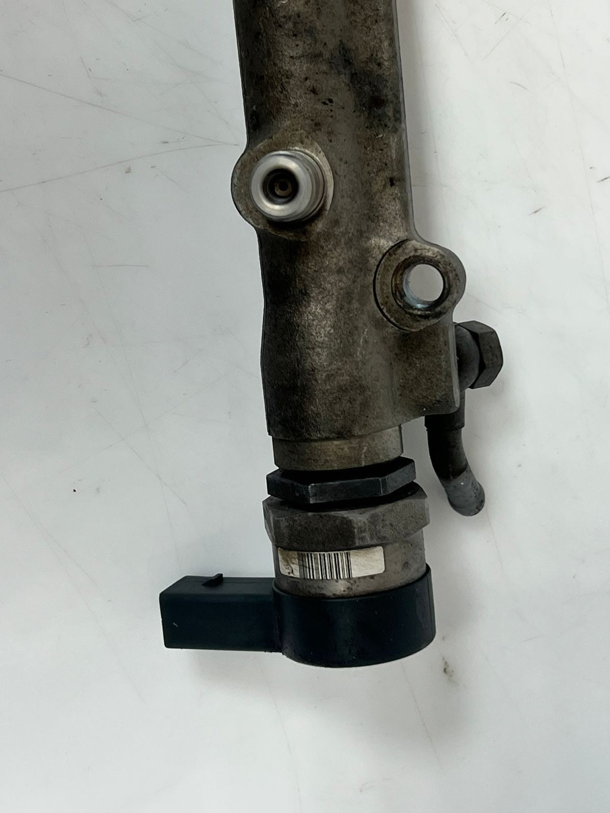 2002-2005 BMW 745i 7 Series E65 E66 E67 E60 E83 X3 Fuel Rail INJECTOR 7795514 