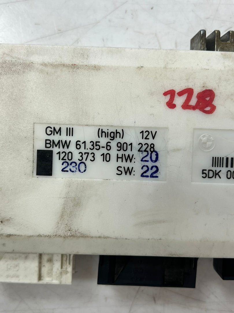 2001 BMW 740i E39 and E38 GM3 HIGH 12V Body Control Module 6901228 OEM